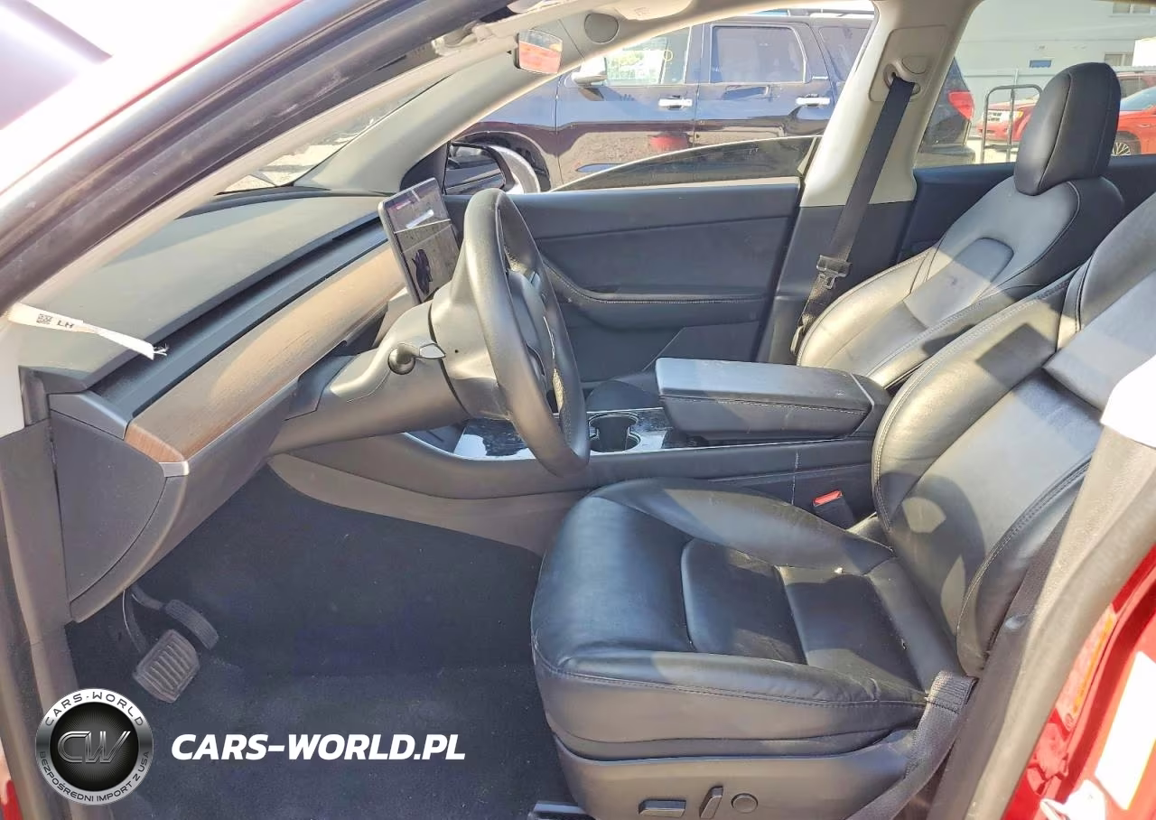 2020 Tesla Model Y VIN:5YJYGDEE2LF035056 - 7