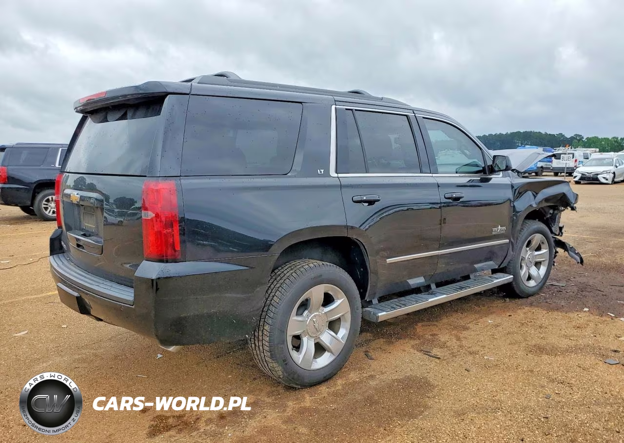 2017 Chevrolet Tahoe C1500 Lt VIN:1GNSCBKC2HR386664 - 3