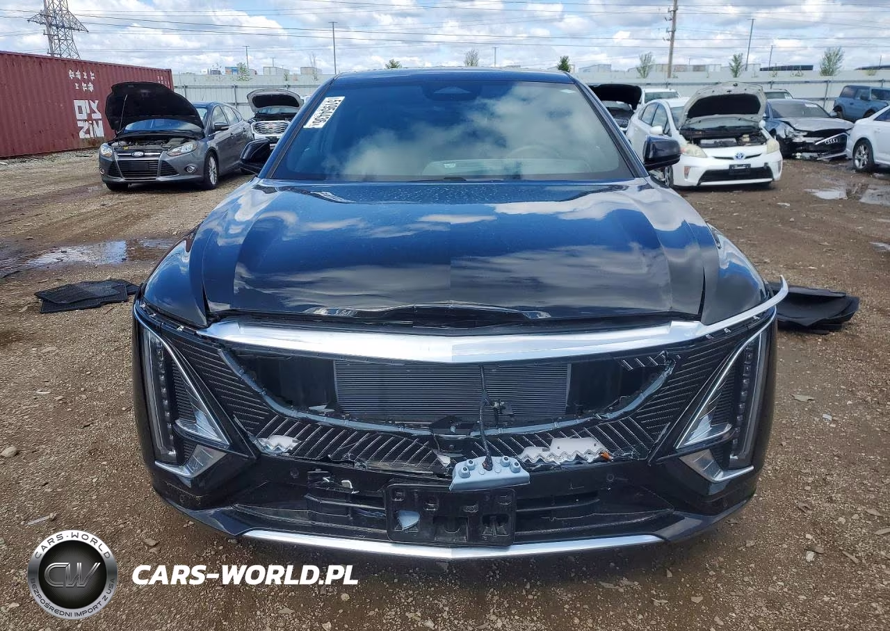 2025 Cadillac Lyriq Luxury VIN:1GYKPNRL8SZ303471 - 5