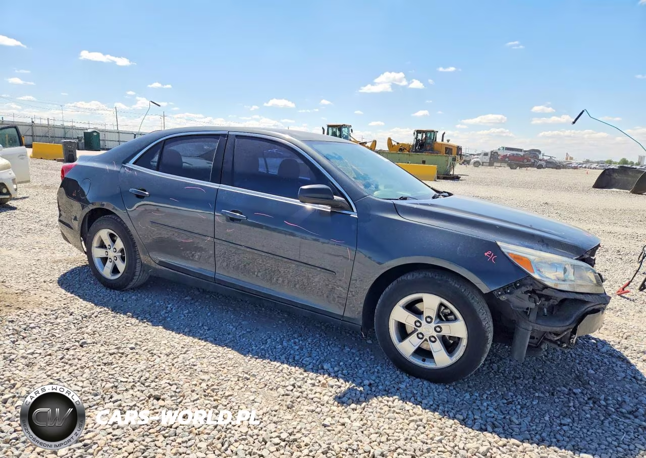 2015 Chevrolet Malibu Ls VIN:1G11B5SL3FF155630 - 4