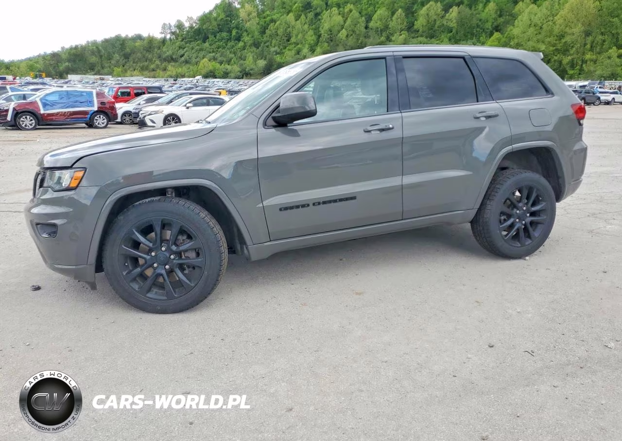 2021 Jeep Grand Cherokee Laredo – zdjęcie 1 z 13