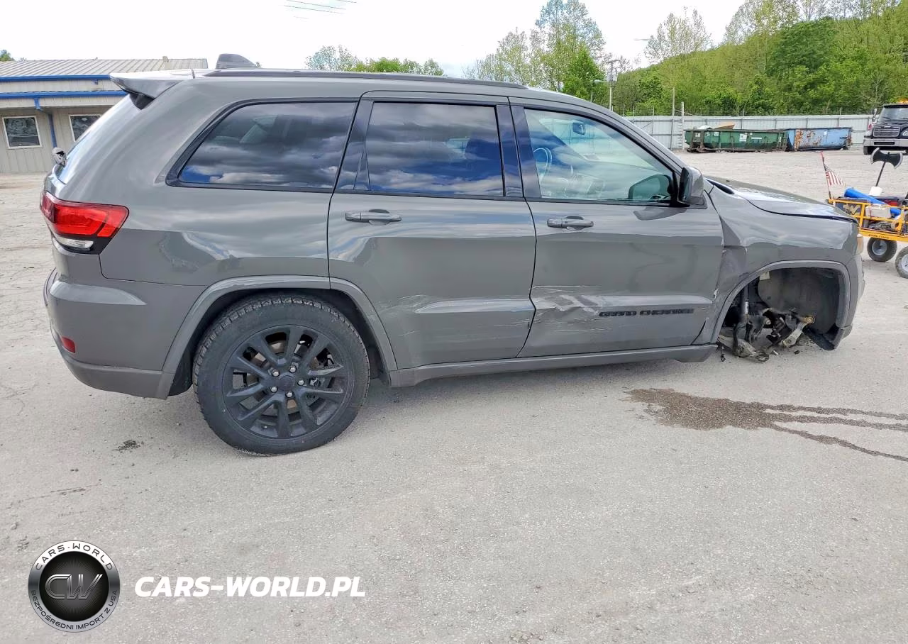 2021 Jeep Grand Cherokee Laredo VIN:1C4RJFAG3MC733408 - 3