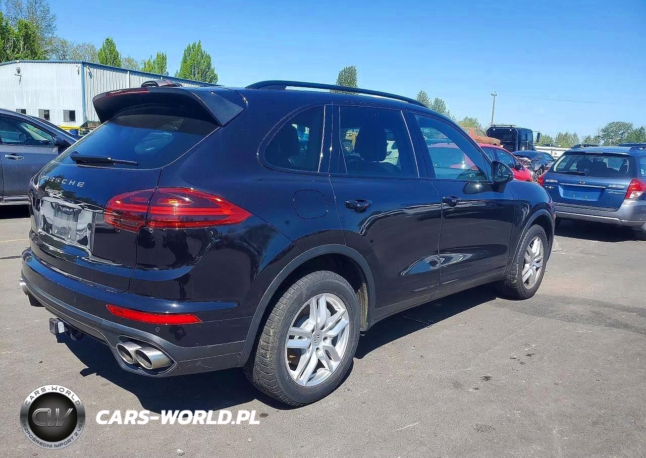 2016 Porsche Cayenne S VIN:WP1AB2A24GLA93235 - 3