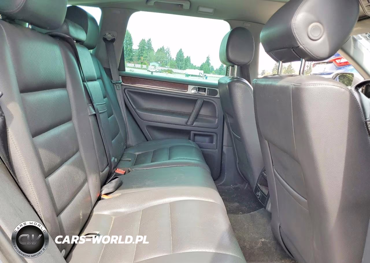 2010 Volkswagen Touareg Tdi VIN:WVGFK7A9XAD003892 - 11