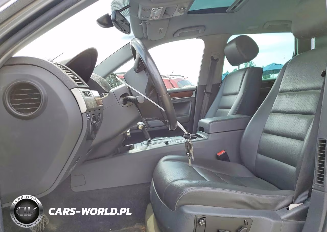 2010 Volkswagen Touareg Tdi VIN:WVGFK7A9XAD003892 - 7