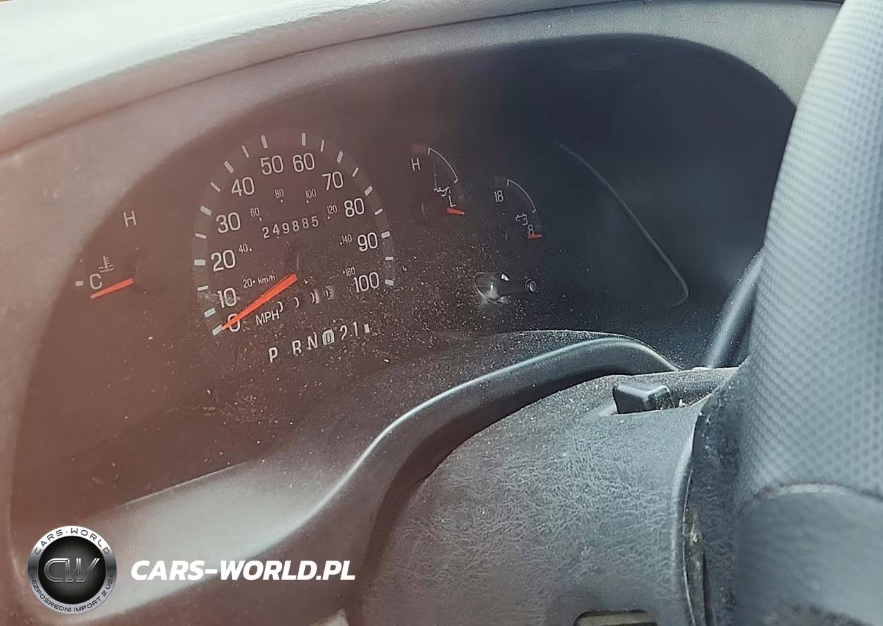1997 Ford Econoline E250 Van VIN:1FTHE2429VHA33678 - 9