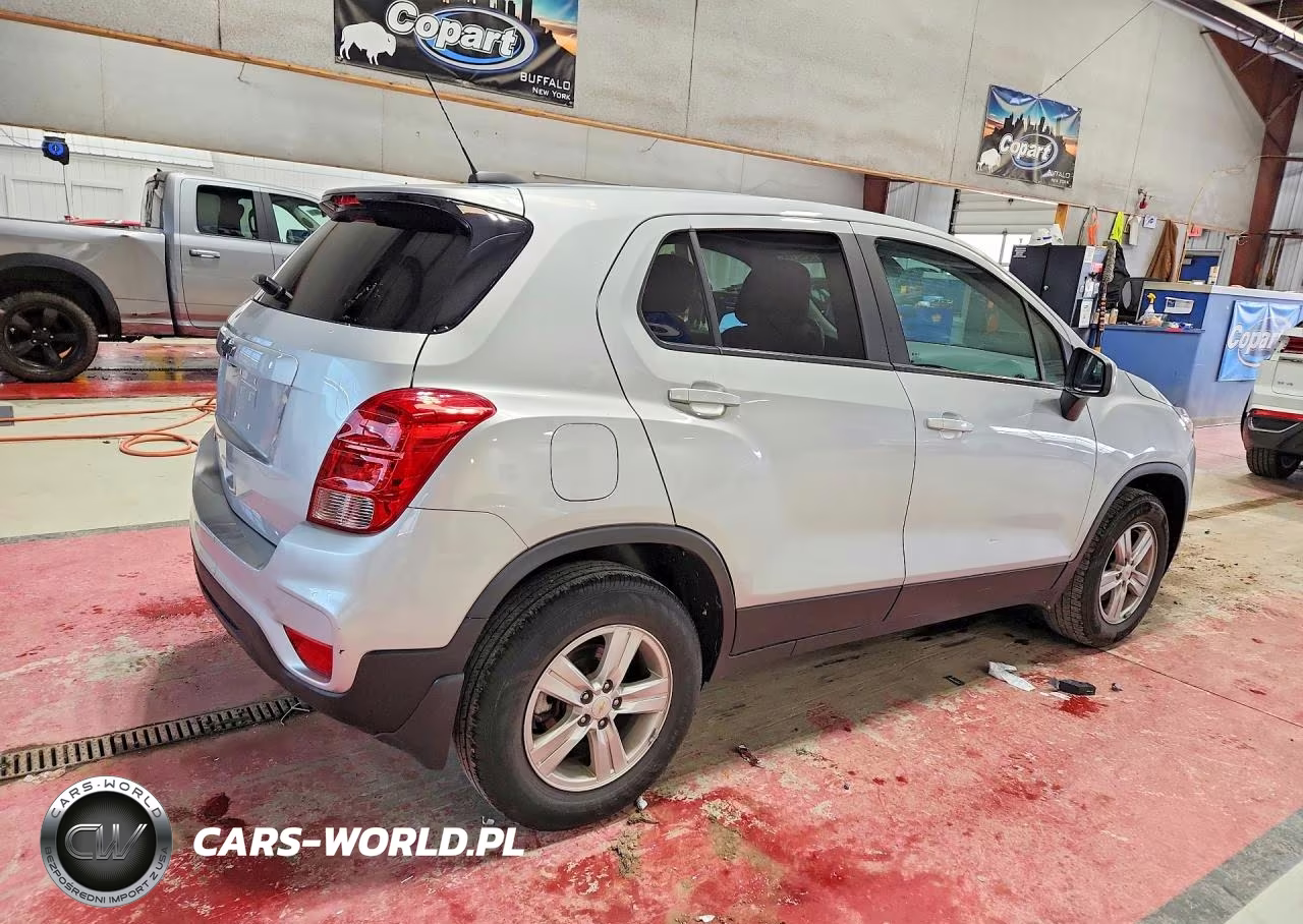 2021 Chevrolet Trax Ls VIN:KL7CJNSB1MB327956 - 3