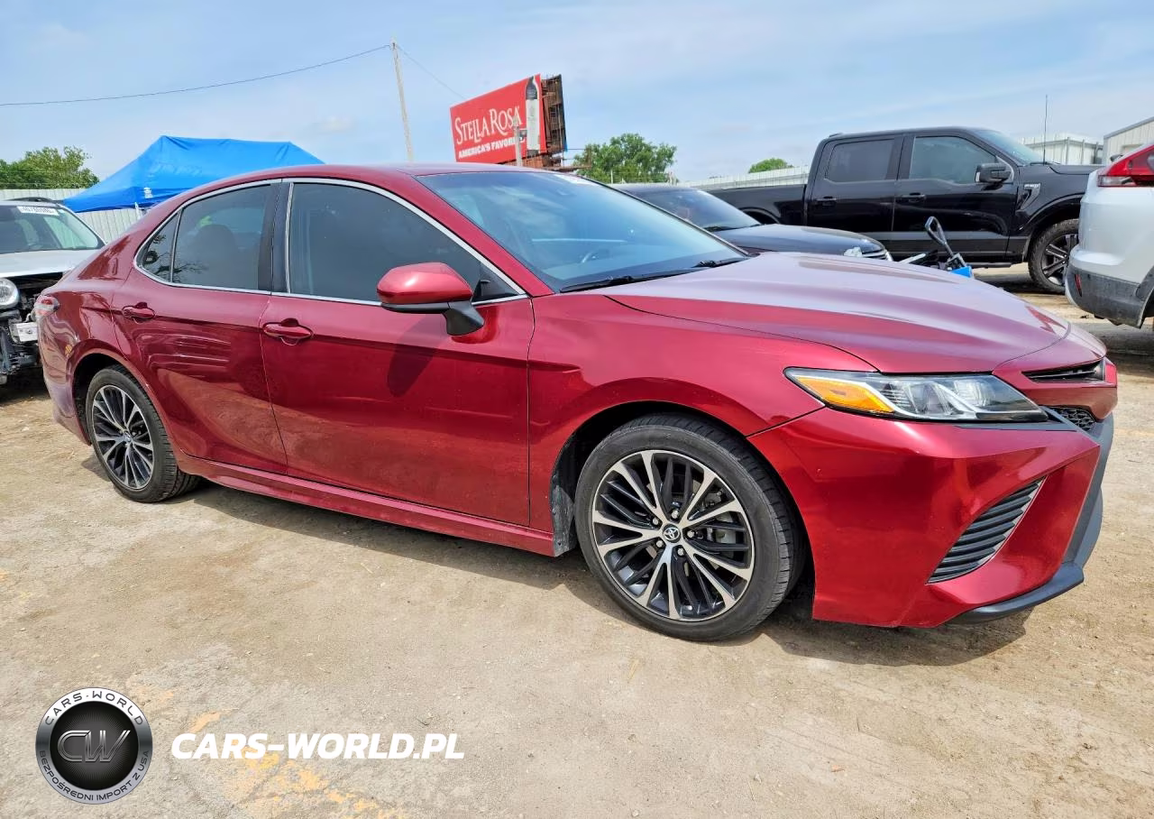 2018 Toyota Camry Se VIN:4T1B11HK4JU565147 - 4
