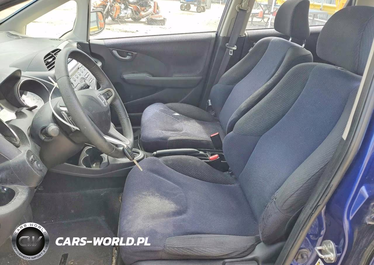 2013 Honda Fit Sport VIN:JHMGE8H57DC010560 - 7