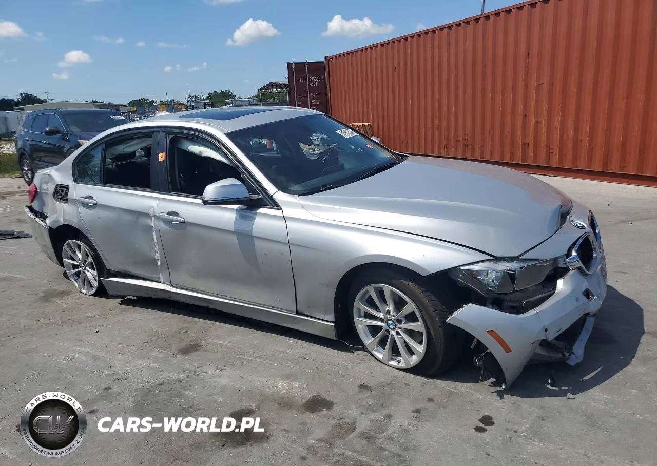2017 BMW 320 Xi VIN:WBA8E5G52HNU23077 - 4