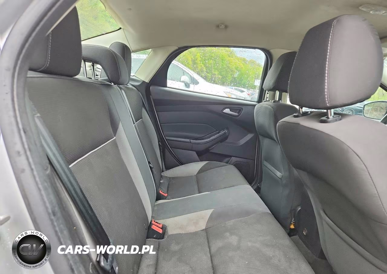 2014 Ford Focus Se VIN:1FADP3F22EL346392 - 10