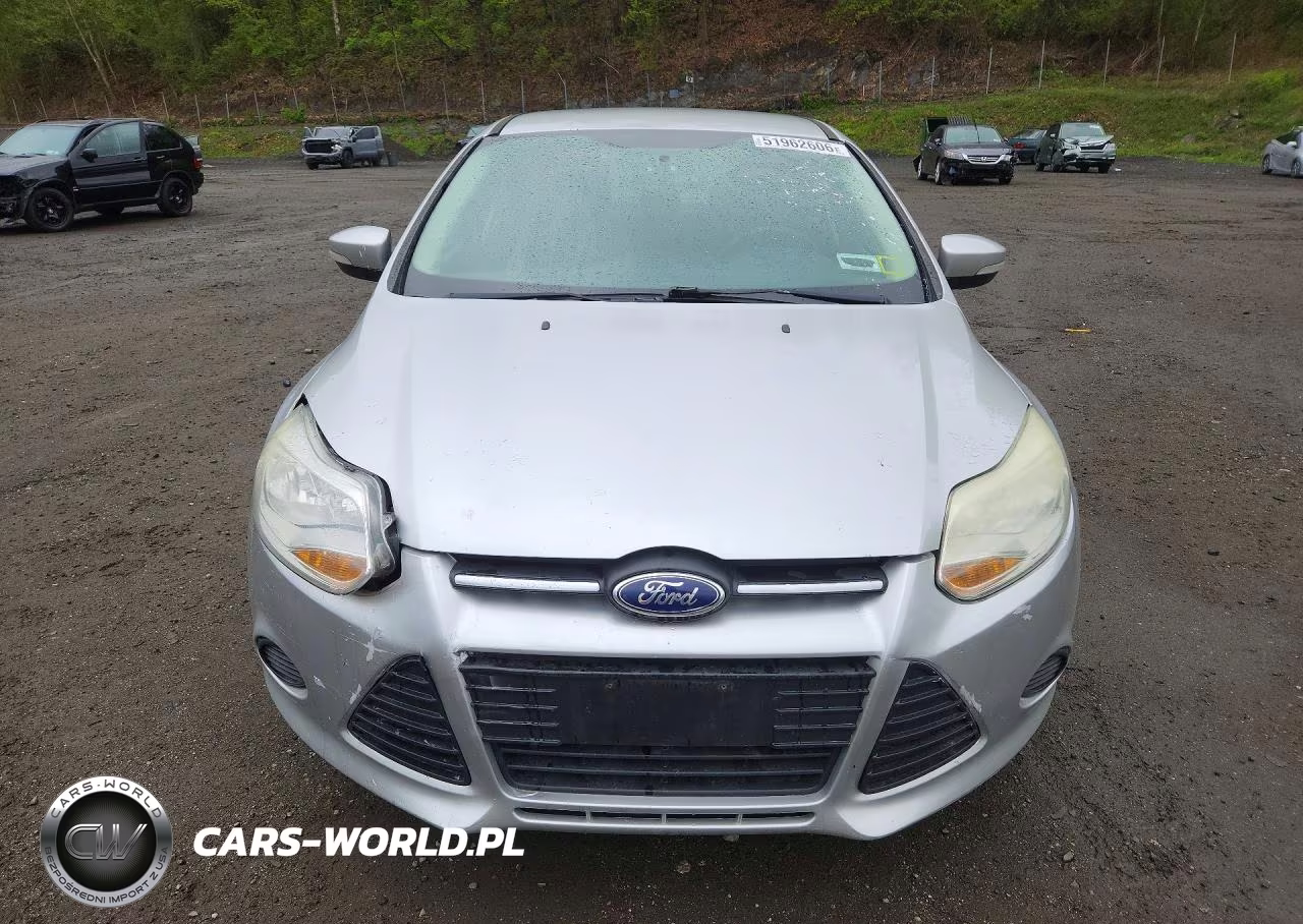 2014 Ford Focus Se VIN:1FADP3F22EL346392 - 5