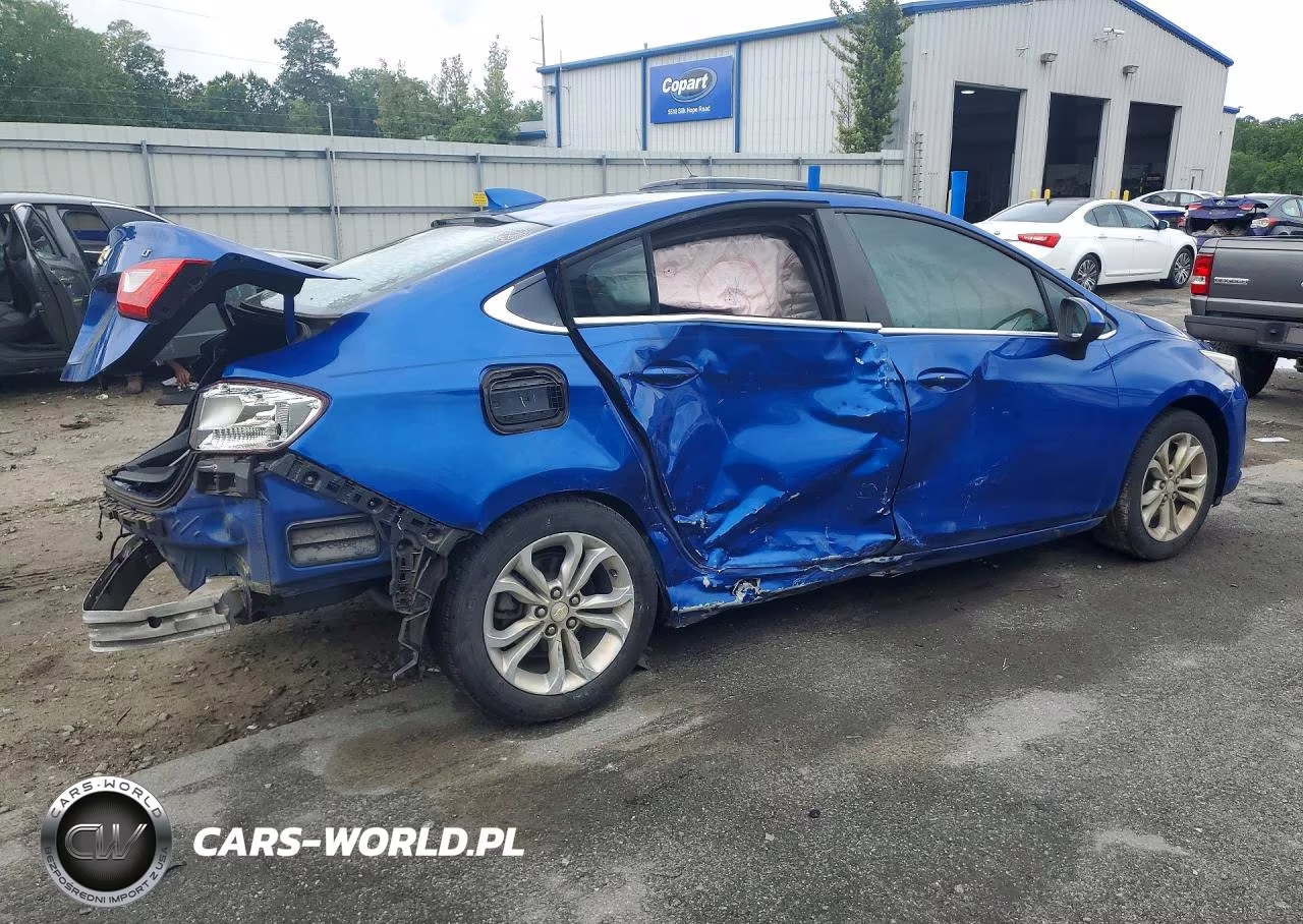 2019 Chevrolet Cruze Lt VIN:1G1BE5SM2K7100434 - 3