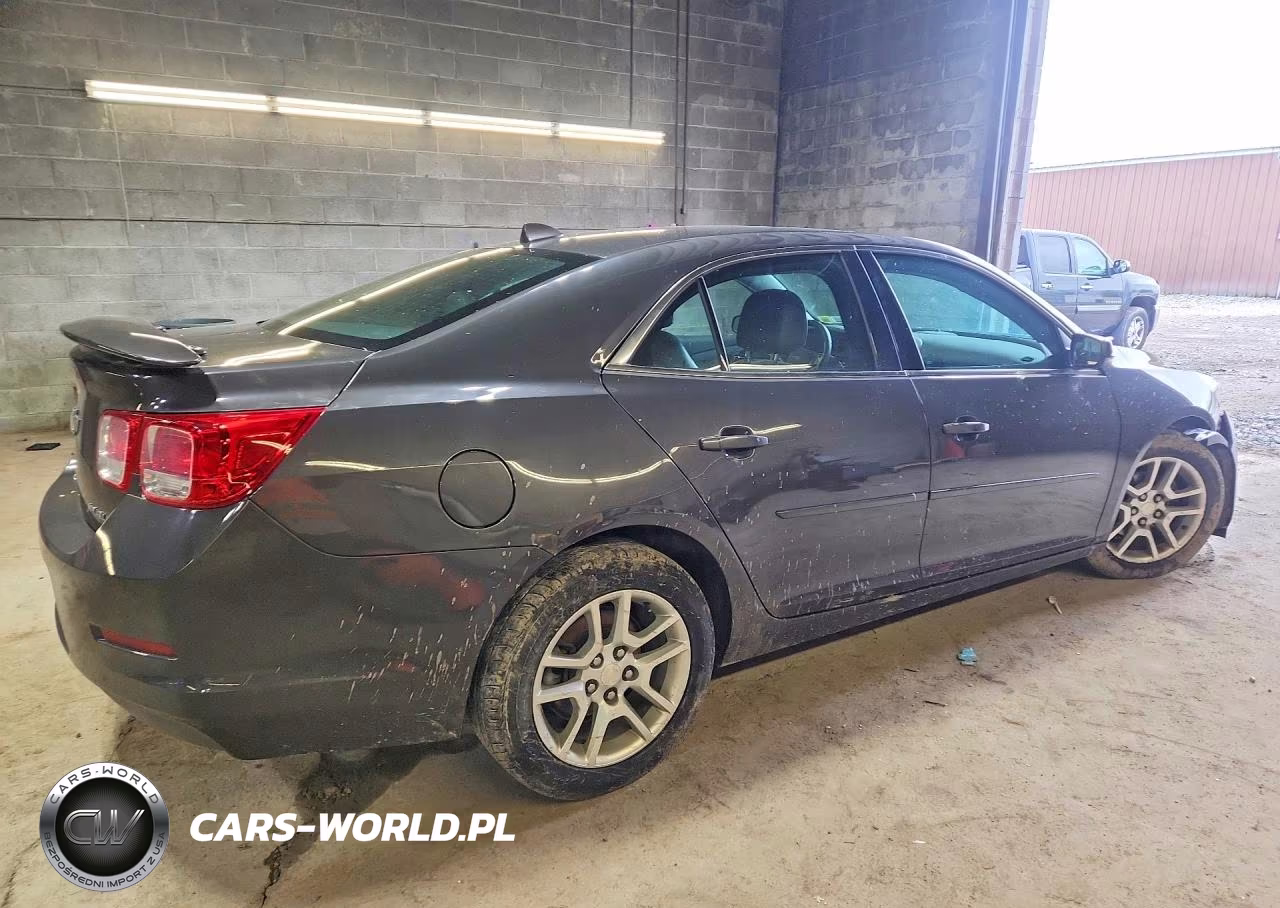 2013 Chevrolet Malibu 1Lt VIN:1G11C5SA1DF343216 - 3