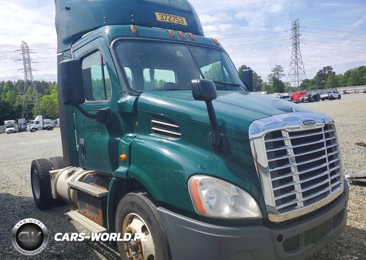 2018 Freightliner Cascadia 1 - Semi Truck