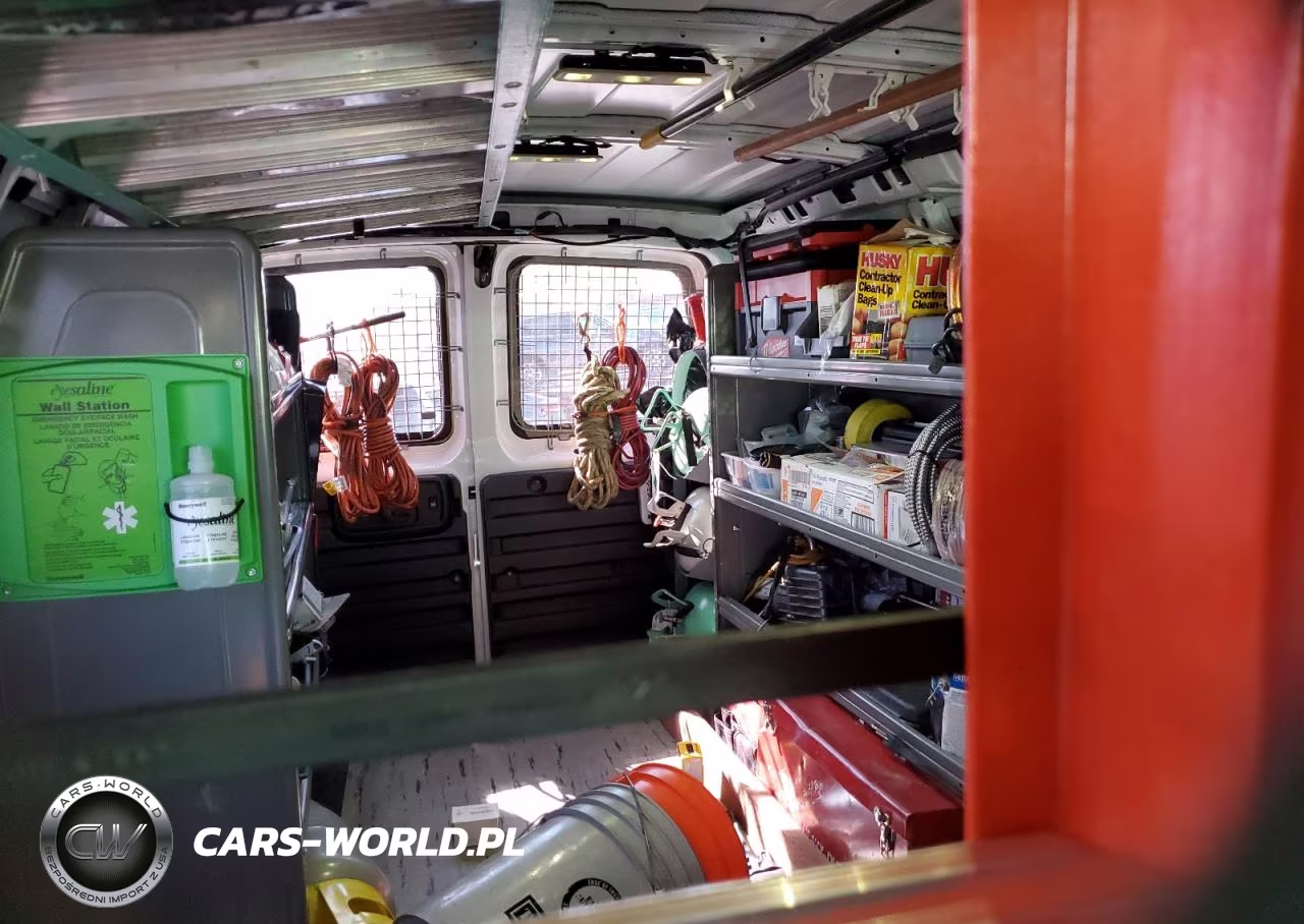 2020 GMC Savana G2500 VIN:1GTW7AFP9L1129384 - 11