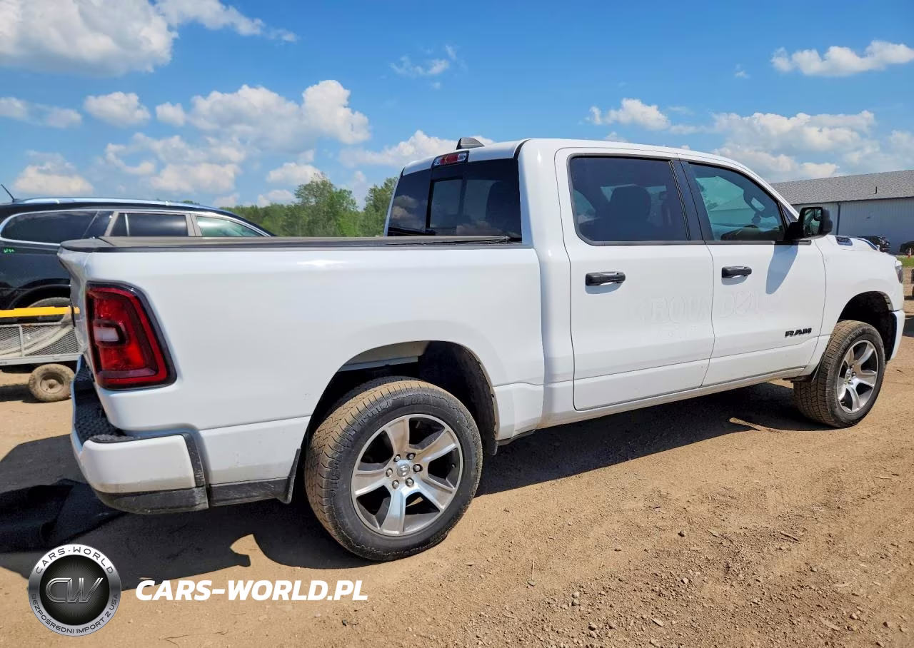 2025 Ram 1500 Tradesman VIN:1C6RRFGGXSN592796 - 3