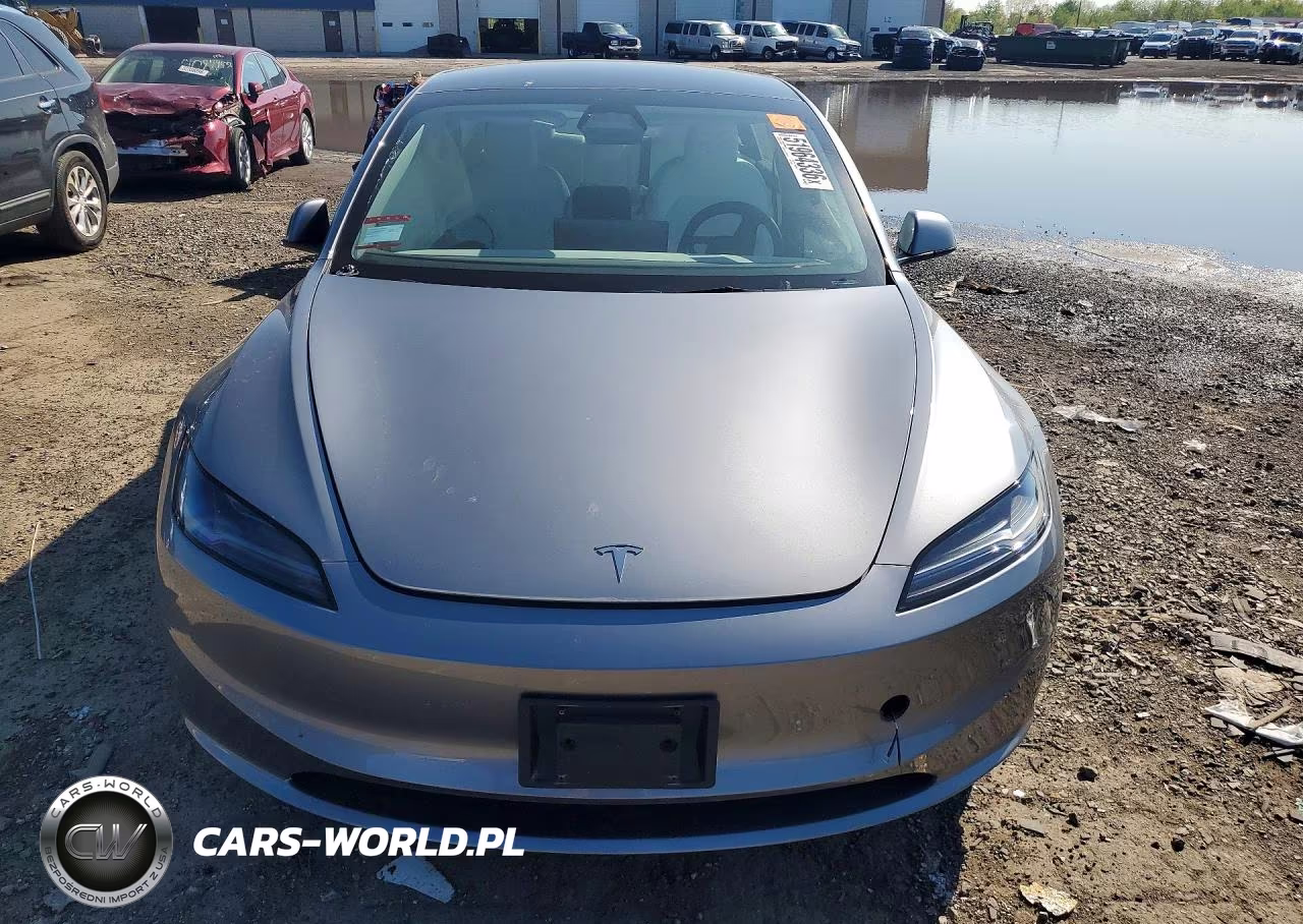 2025 Tesla Model 3 VIN:5YJ3E1EB0SF875016 - 5