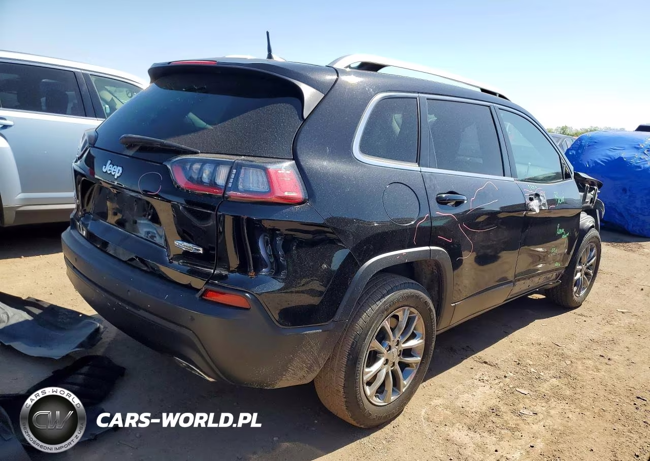 2021 Jeep Cherokee Latitude Lux VIN:1C4PJMMX6MD124959 - 3