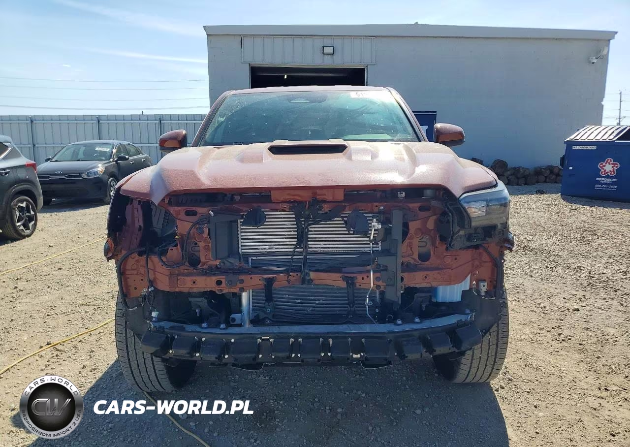 2025 Toyota Tacoma Trd Sport VIN:3TMLB5JN1SM178160 - 5