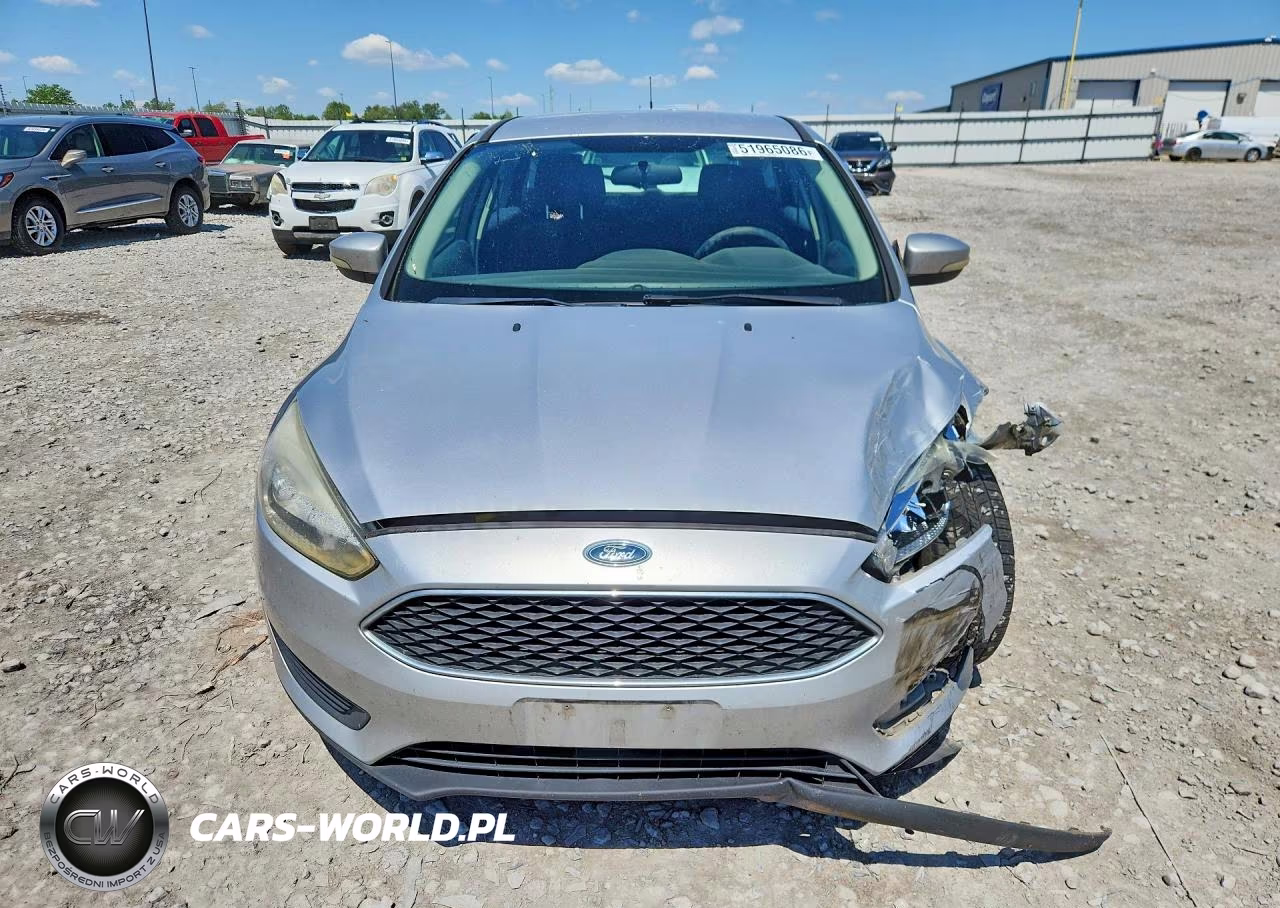 2015 Ford Focus Se VIN:1FADP3K21FL282501 - 5
