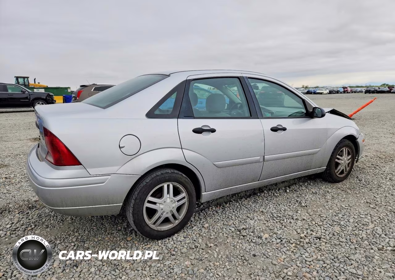 2003 Ford Focus Se Comfort VIN:1FAFP34363W120808 - 3