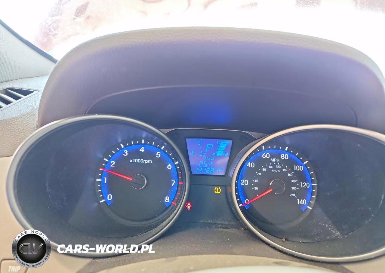 2011 Hyundai Tucson Gls VIN:KM8JUCAC5BU198908 - 9