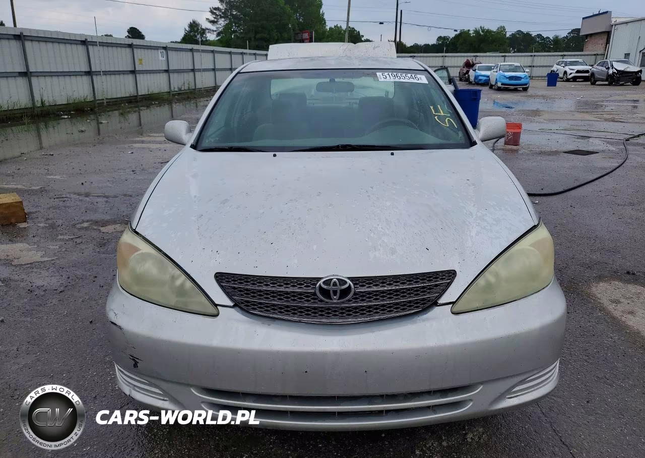 2002 Toyota Camry Le VIN:4T1BE32K22U593717 - 5