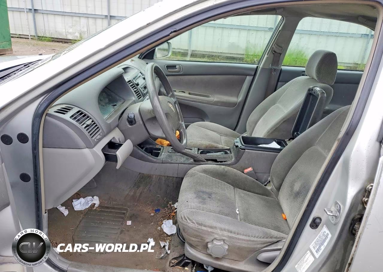 2002 Toyota Camry Le VIN:4T1BE32K22U593717 - 7