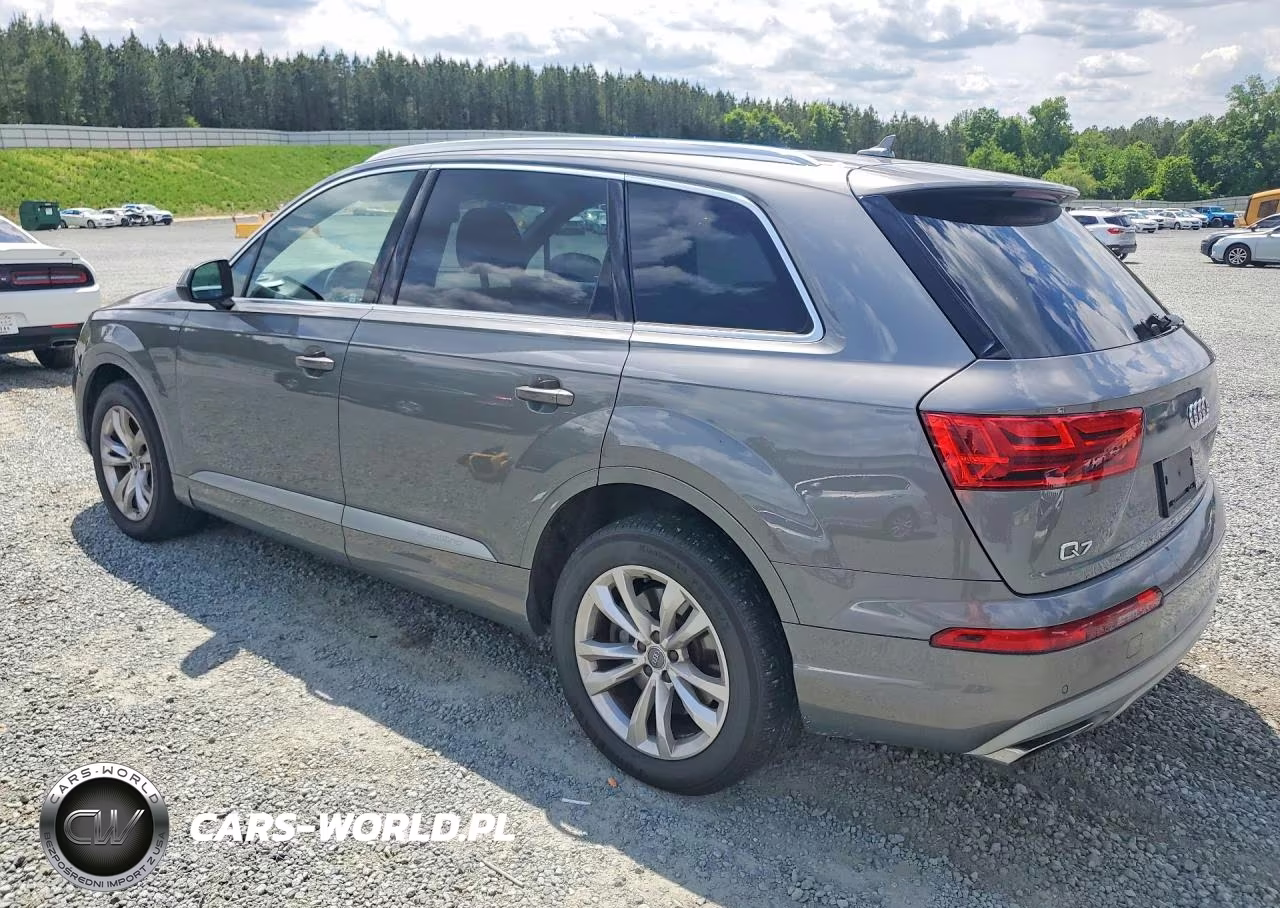 2017 Audi Q7 Premium VIN:WA1AHAF7XHD037241 - 2