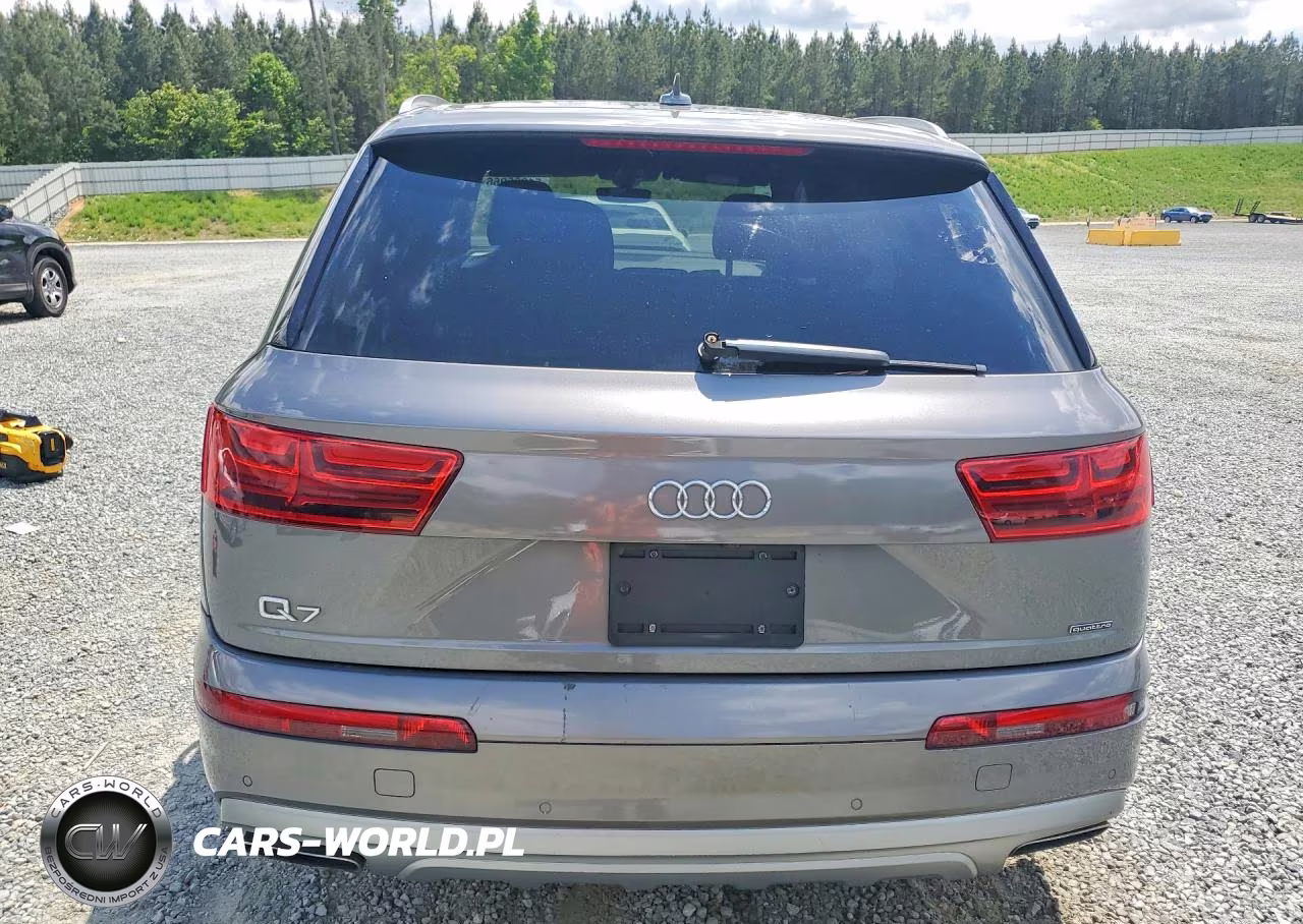 2017 Audi Q7 Premium VIN:WA1AHAF7XHD037241 - 6