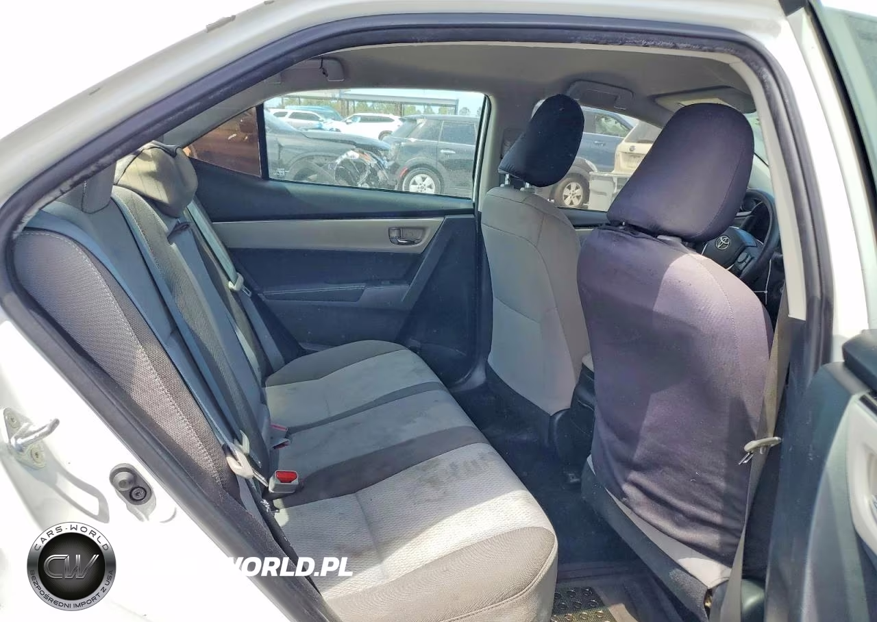 2017 Toyota Corolla Le VIN:5YFBURHE8HP571075 - 10