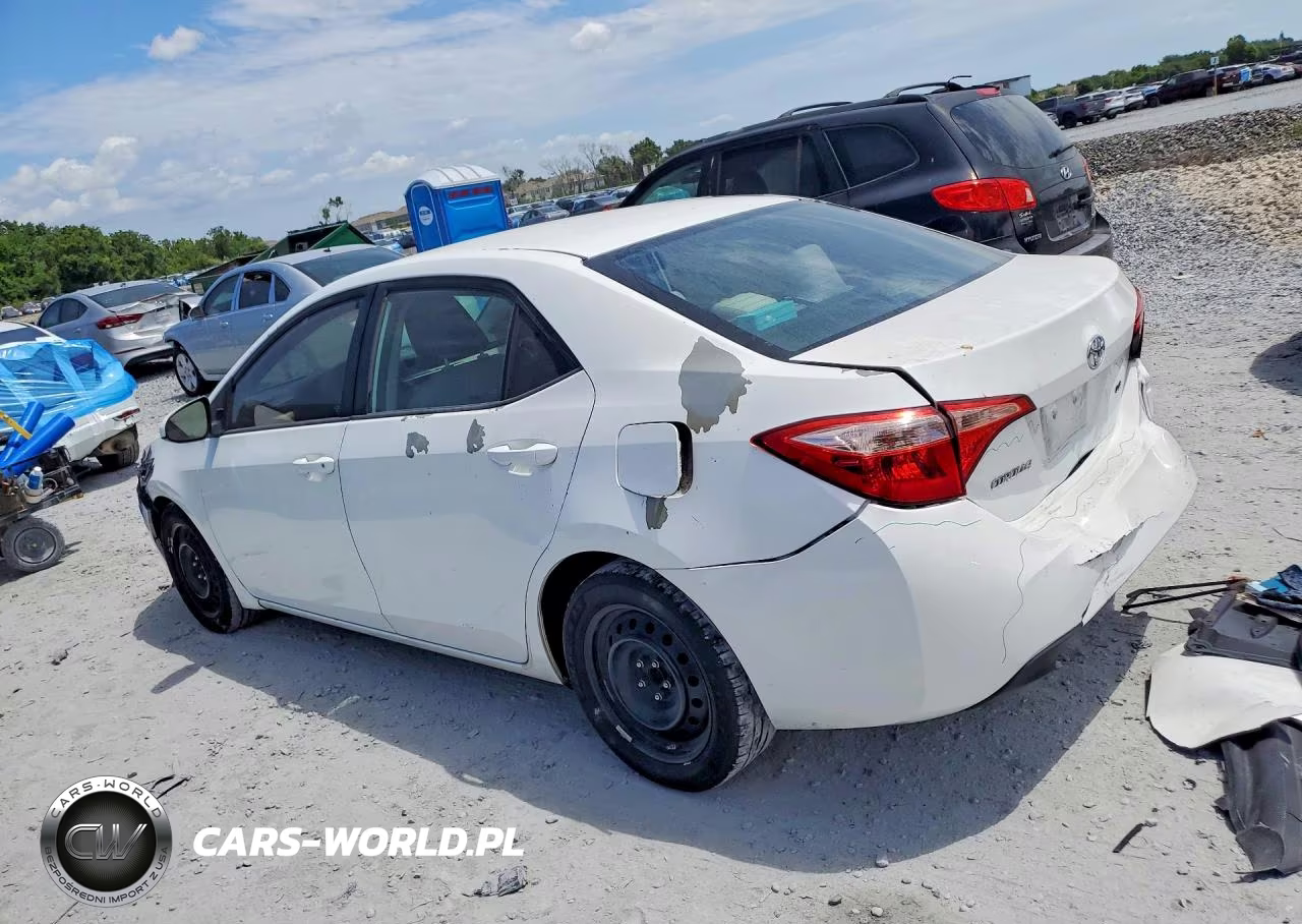 2017 Toyota Corolla Le VIN:5YFBURHE8HP571075 - 2