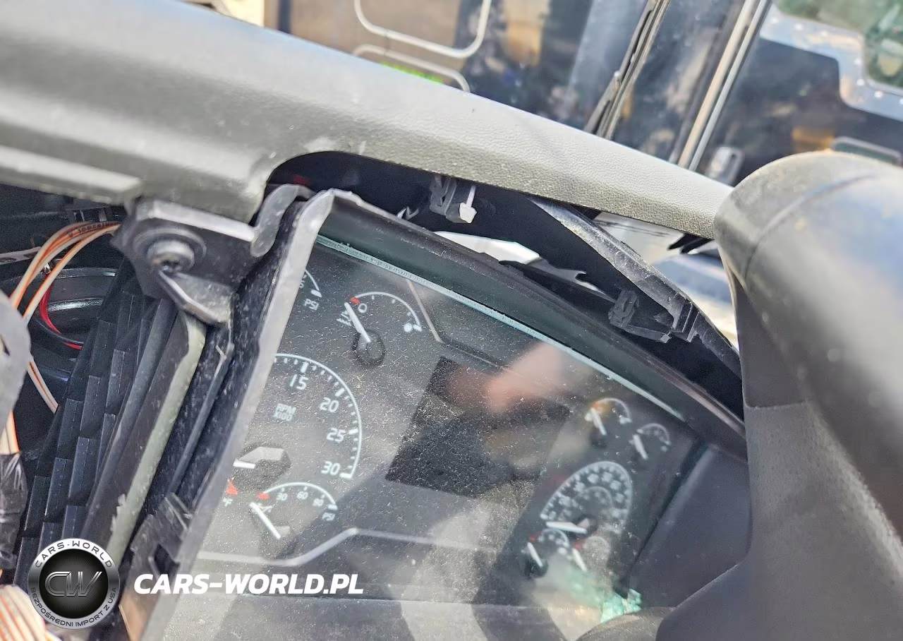 2025 Volvo Vnl Semi Truck VIN:4V4NC9EH3SN690241 - 8