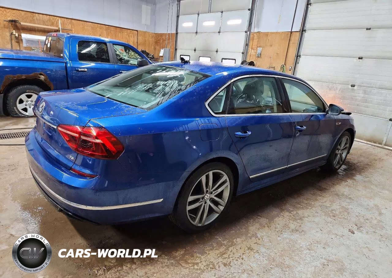 2017 Volkswagen Passat R-Line VIN:1VWDT7A32HC012748 - 3
