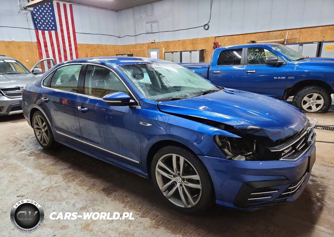 2017 Volkswagen Passat R-Line VIN:1VWDT7A32HC012748 - 4