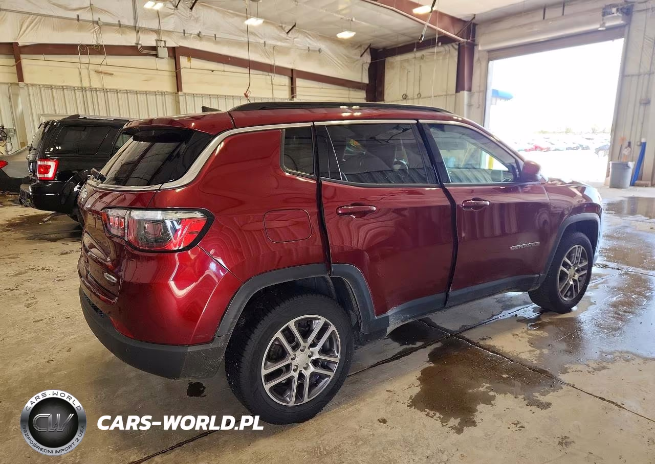 2020 Jeep Compass Latitude VIN:3C4NJDBB0LT258339 - 3