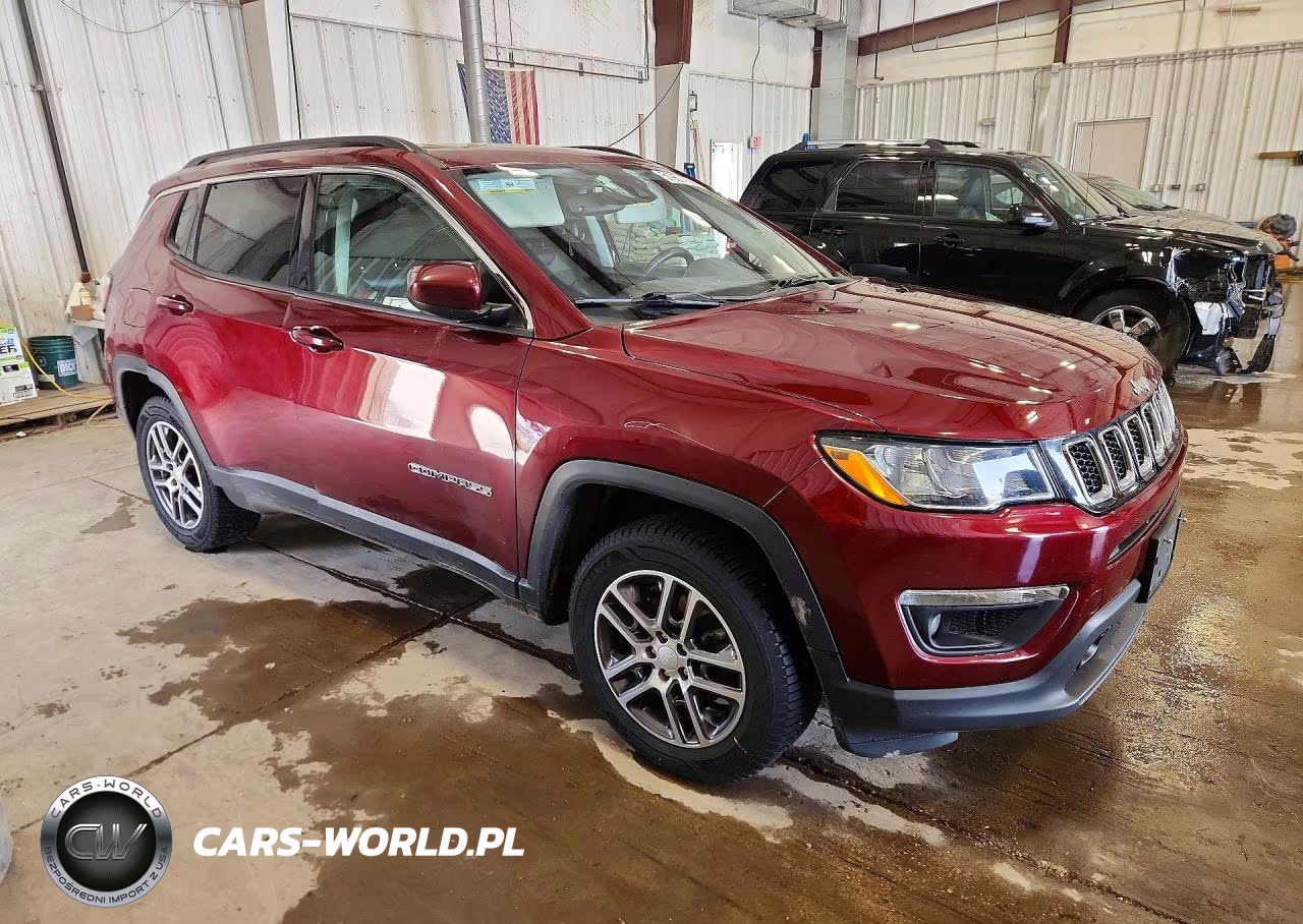 2020 Jeep Compass Latitude VIN:3C4NJDBB0LT258339 - 4