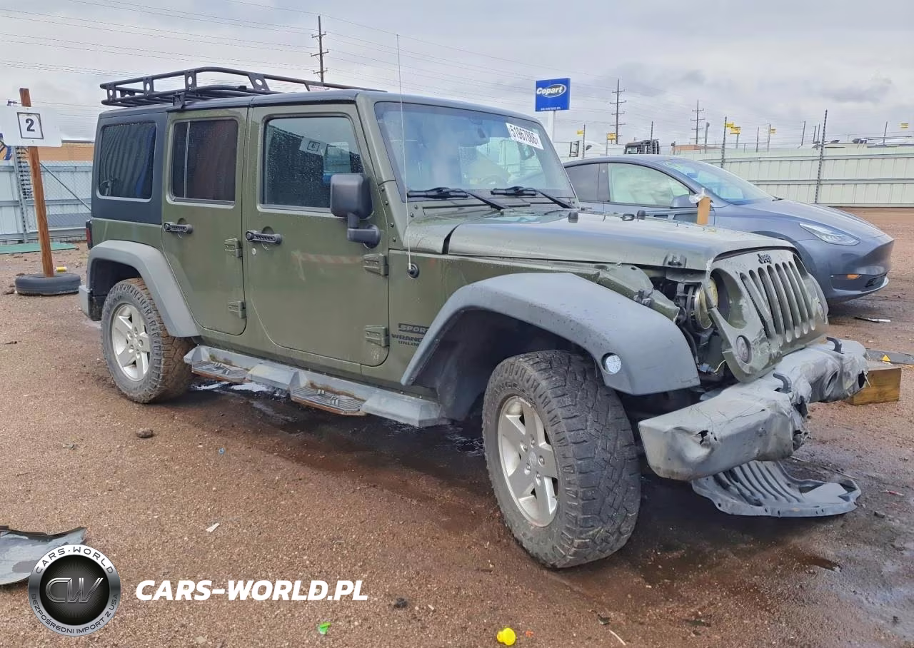 2015 Jeep Wrangler Unlimited Sport VIN:1C4BJWDGXFL728481 - 4