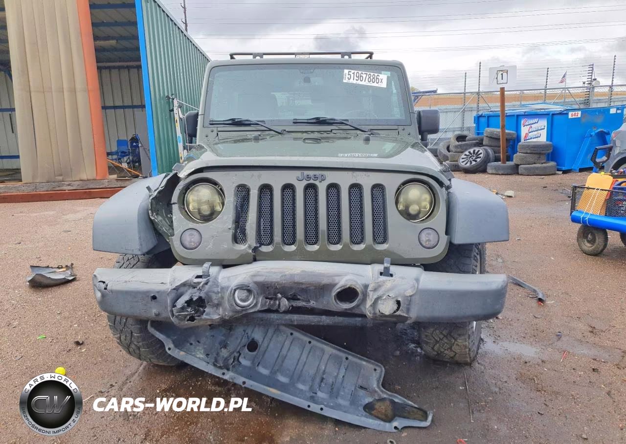 2015 Jeep Wrangler Unlimited Sport VIN:1C4BJWDGXFL728481 - 5