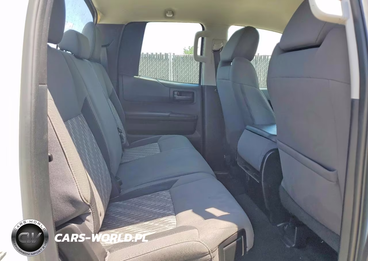 2018 Toyota Tundra Sr VIN:5TFRM5F19JX133695 - 10