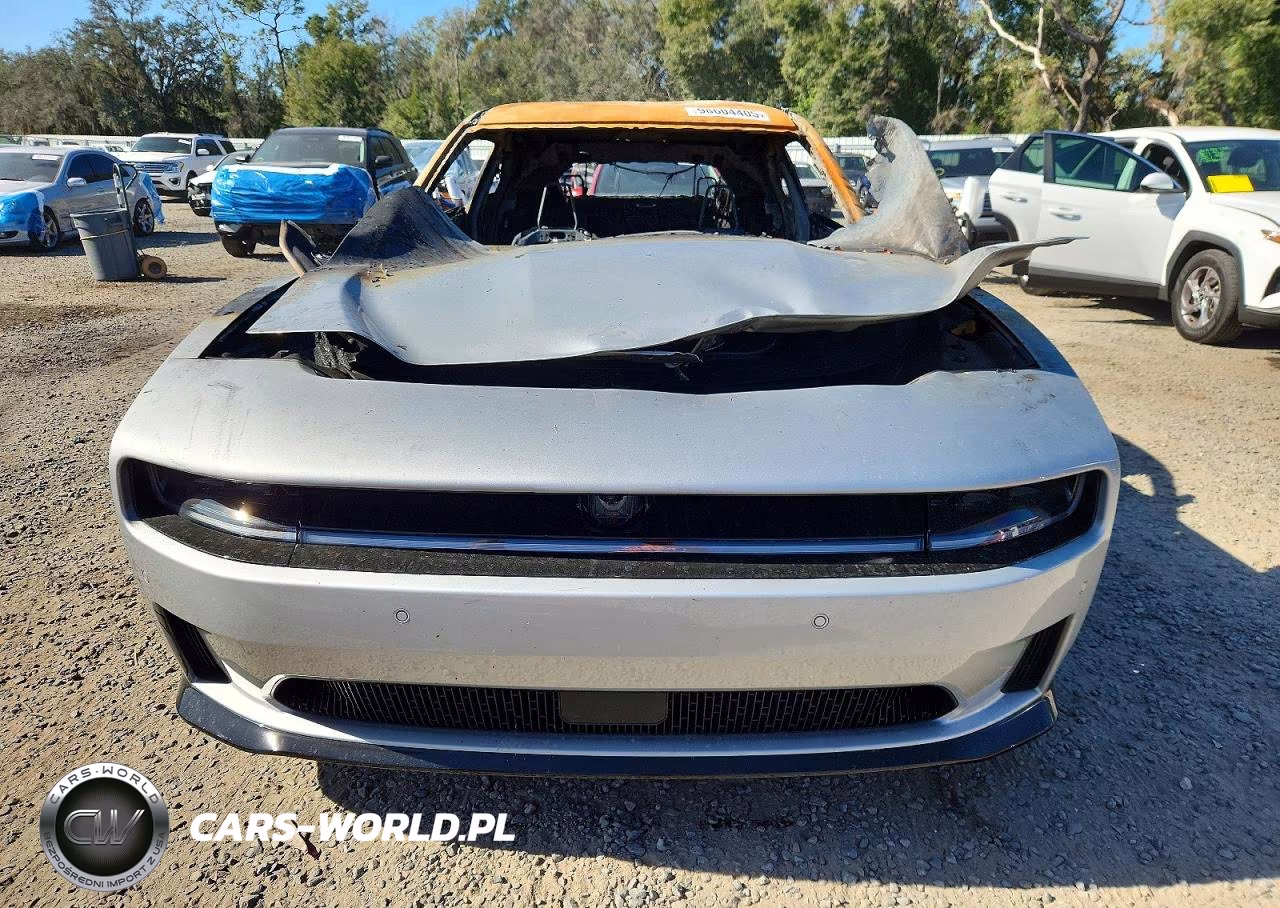 2024 Dodge Charger Daytona Scat Pack VIN:2C3CDBDKXRR207611 - 5