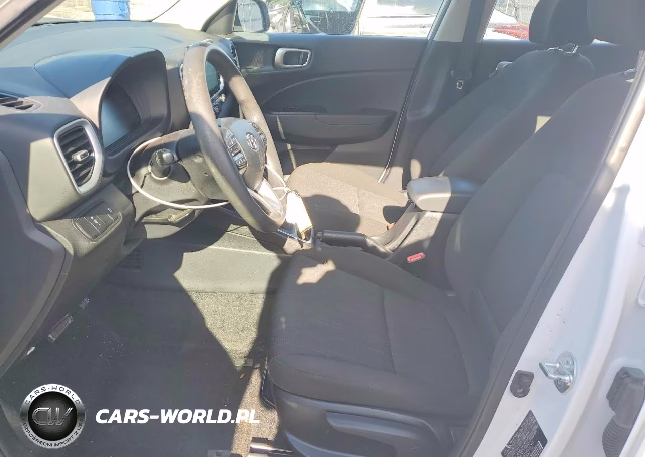 2023 Hyundai Venue Se VIN:KMHRB8A38PU220445 - 7