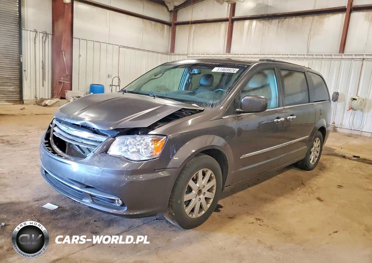 2016 Chrysler Town & Country Touring