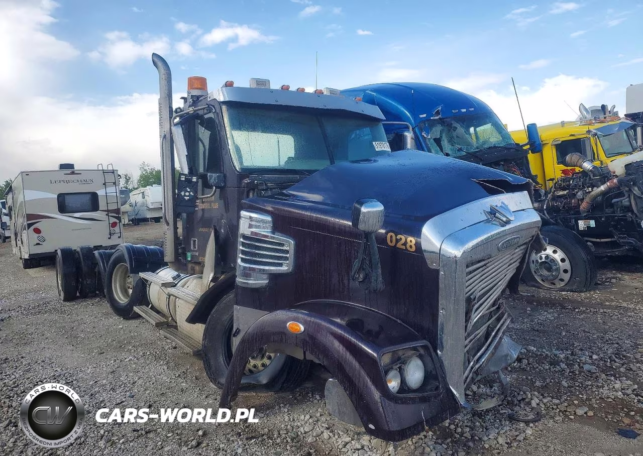 2014 Freightliner Coronado Semi Truck