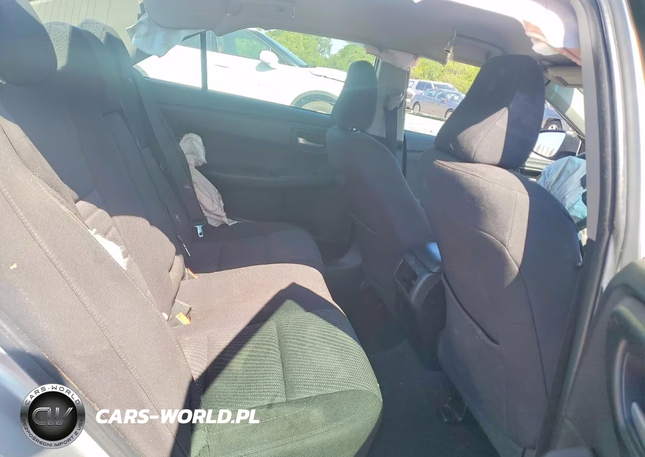 2016 Toyota Camry Le VIN:4T1BF1FK4GU170883 - 10