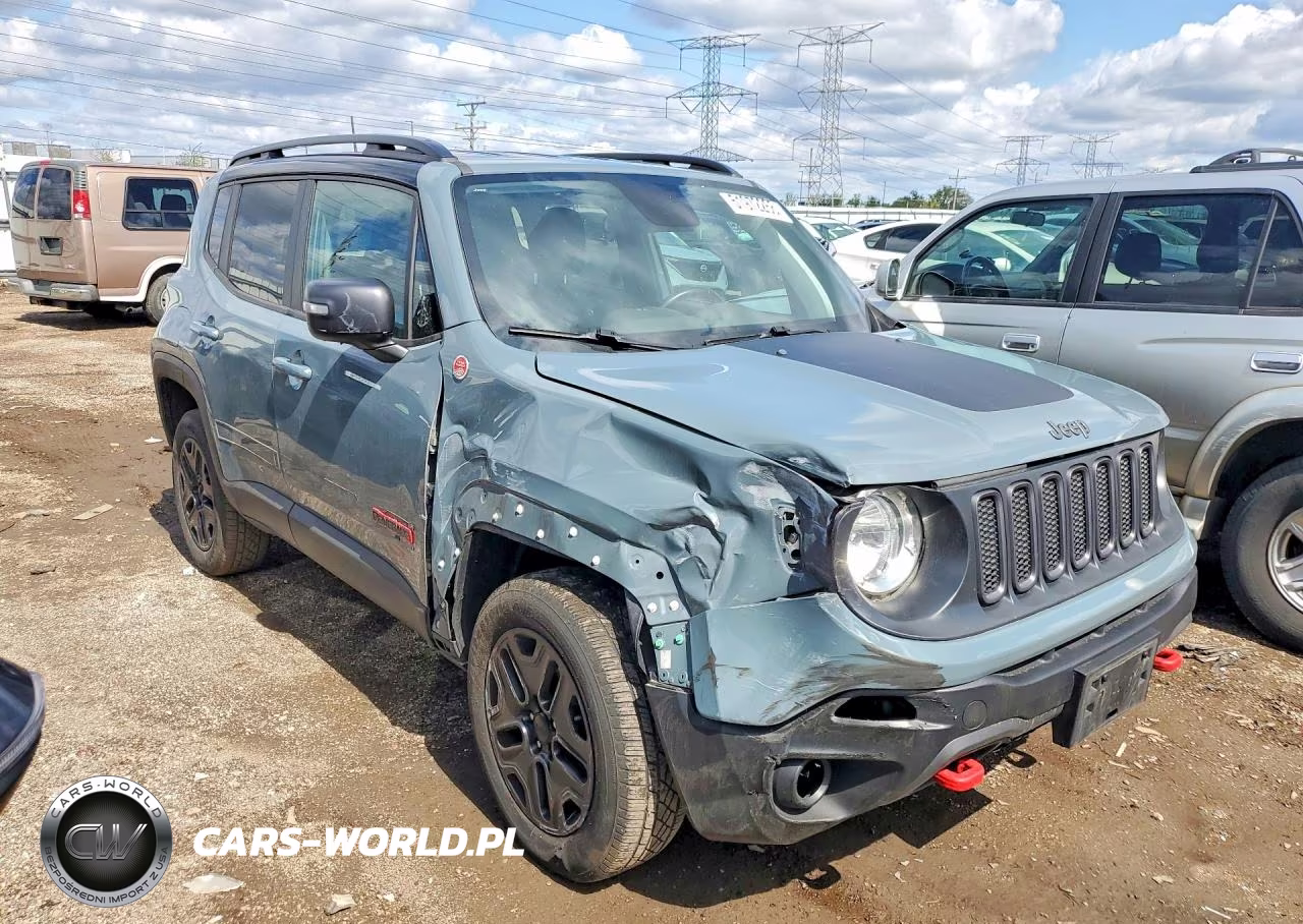 2018 Jeep Renegade Trailhawk VIN:ZACCJBCBXJPH61567 - 4