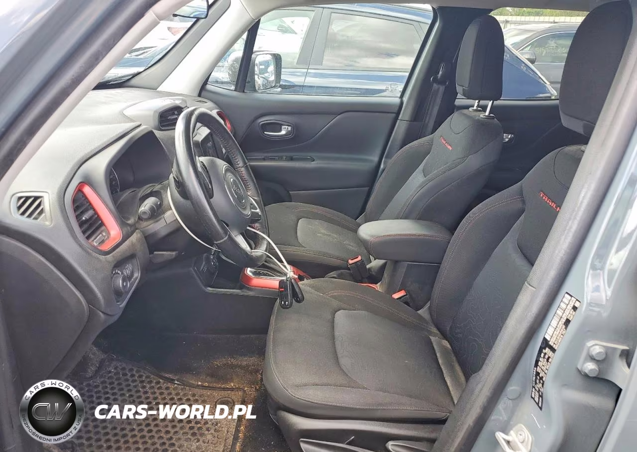 2018 Jeep Renegade Trailhawk VIN:ZACCJBCBXJPH61567 - 7