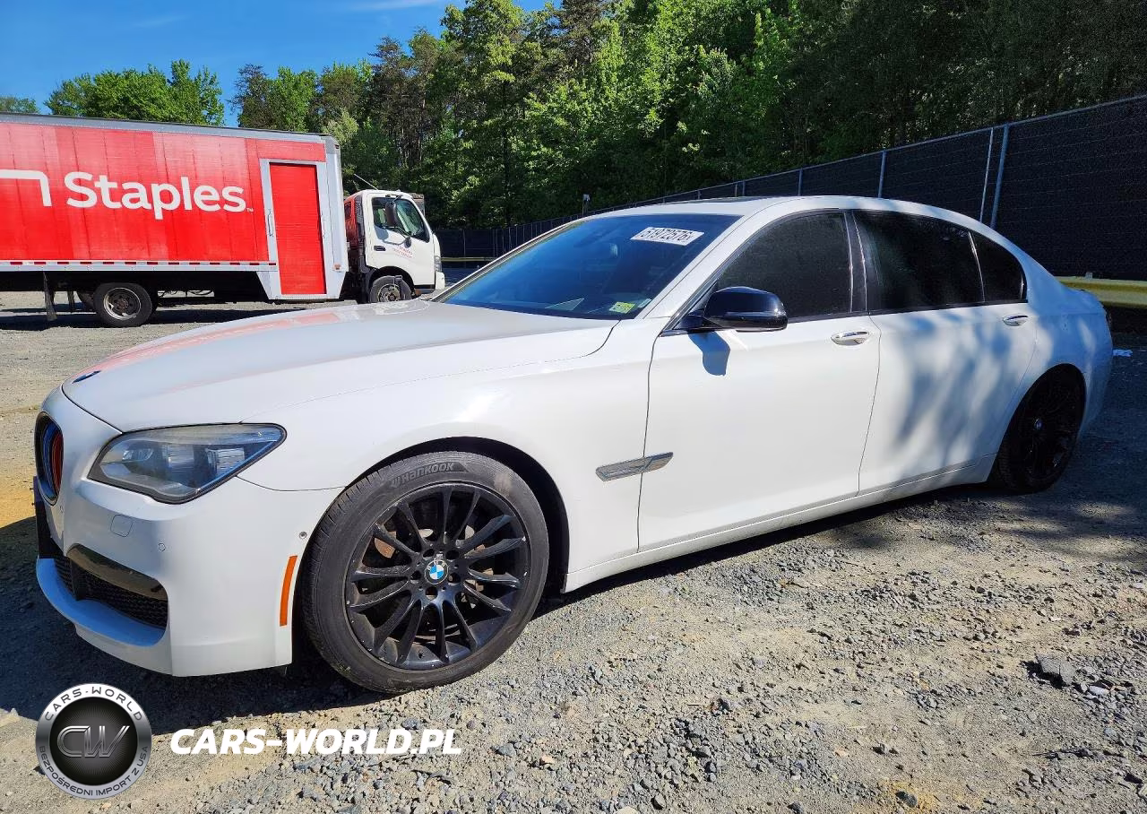 2015 BMW 750 Lxi