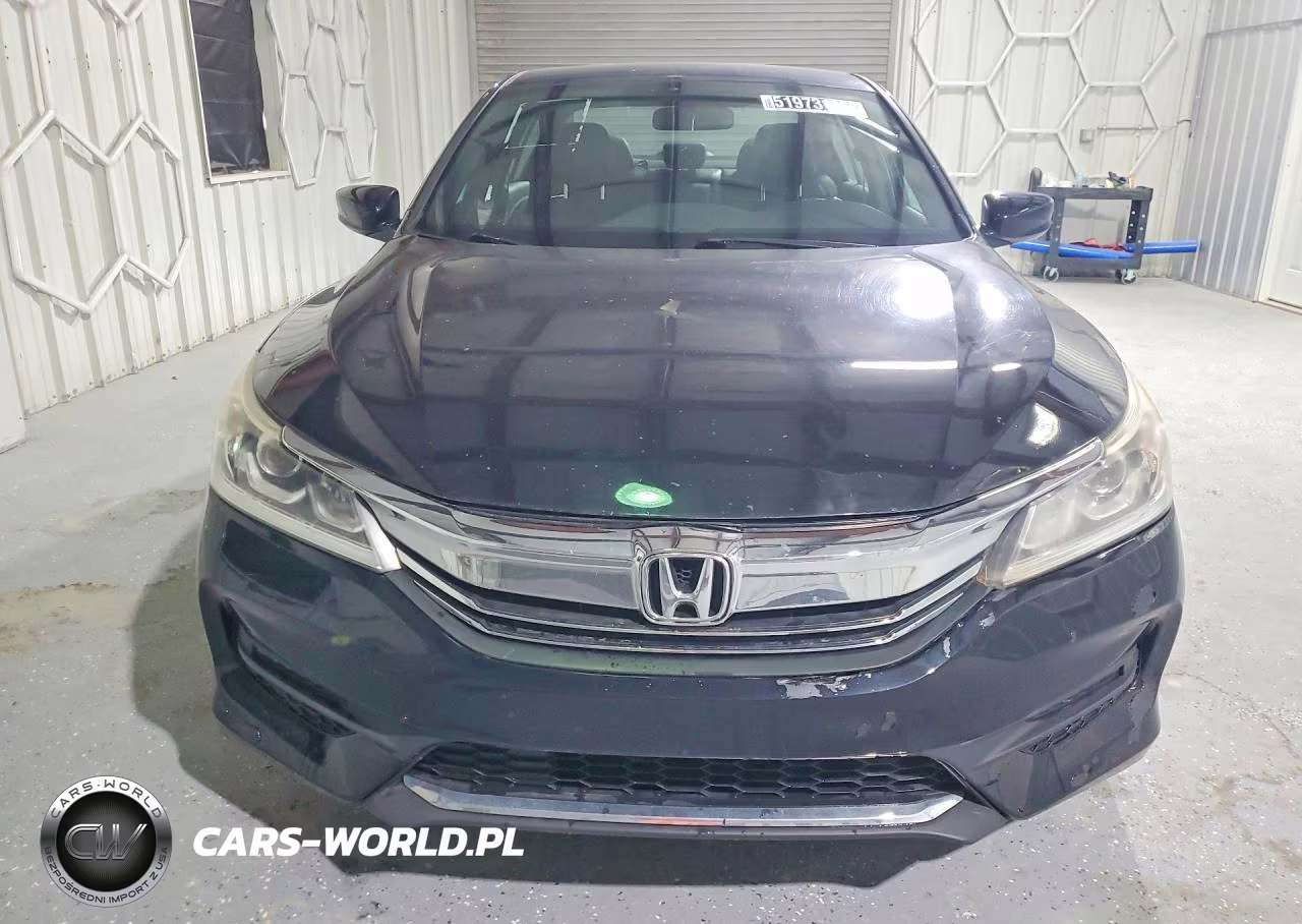 2017 Honda Accord Sport VIN:1HGCR2F56HA268334 - 5